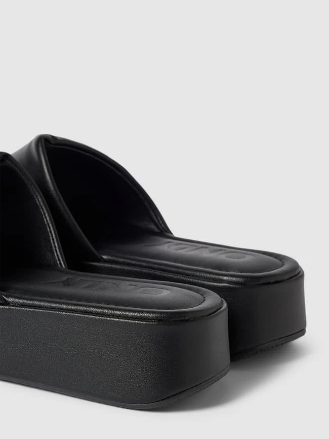 Only Slides Im Unifarbenen Design Modell 'KAYNE' - Schwarz 5 Only Slides Im Unifarbenen Design Modell 'KAYNE' - Schwarz – Bild 3