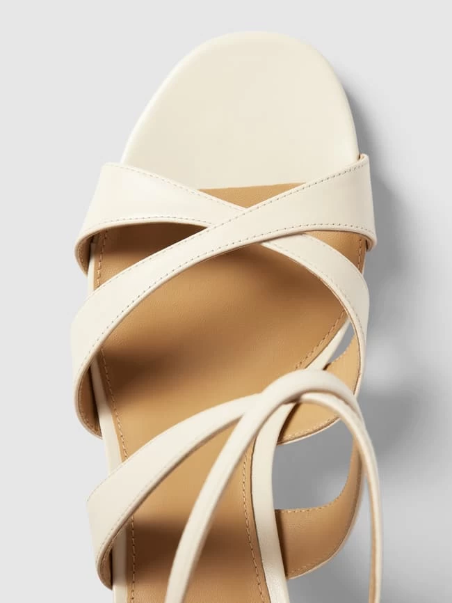 MICHAEL Michael Kors Sandaletten Mit Hohem Absatz Modell 'KINSLEY' - Offwhite 7 MICHAEL Michael Kors Sandaletten Mit Hohem Absatz Modell 'KINSLEY' - Offwhite – Bild 5