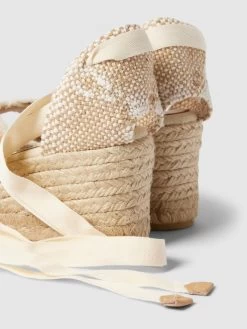 Castañer Wedges Mit Ausgefranstem Saum Modell 'BLUMA' - Offwhite -Schuh Traum 6ss4ihii8oq50ci6a5858iqg69942lih9splaihh60r3agif6514qh9k8kr4sj2m94p46hqd88s4ghqf713jap1gcph30pj1cdh32c9k6soj8e1j6tgmcdppckpj4e34clijcc8