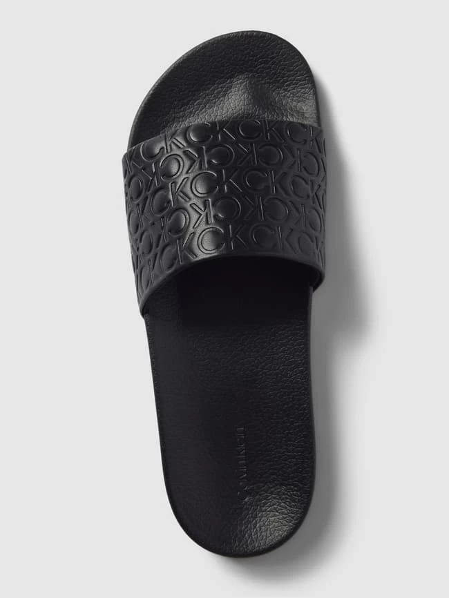 Calvin Klein Underwear Slides Mit Allover-Muster Aus Monogrammen Modell 'POOL' - Schwarz 6 Calvin Klein Underwear Slides Mit Allover-Muster Aus Monogrammen Modell 'POOL' - Schwarz – Bild 4