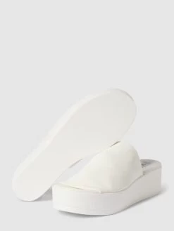 Steve Madden Pantoletten Mit Plateausohle Modell 'SLINKY' - Offwhite -Schuh Traum 70pk6hhk75332dqb8h3j2i2470p34hicap9kse1j9t848ji86964gdq78gokcc9na8rl0g9n6d14ajq8913j0chp6ssmacpm61gj0d1k71ij8oj174s32dr6c5i66opj6oo3gog