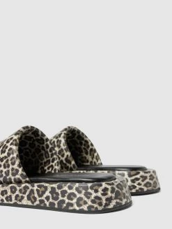 Marc Cain Bags & Shoes Slides Mit Animal-Print - Schwarz -Schuh Traum 75a4md2b99b3cci36h5j0dph9l5jac9j9t5k4khp6d1l4cia64q4gdq68p4jahqga10l6e2j8h44mdqk88o62phh6lij4chk60qj6c1k68r64oj16gs34dj26crm8d1kcphj2e0