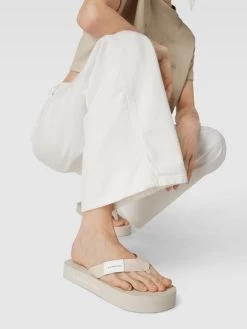 Calvin Klein Jeans Zehentrenner Mit Label-Details Modell 'FLATFORM' - Beige