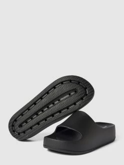 Steve Madden Slides Mit Breitem Riemen Modell 'ASTRO' - Schwarz 10 Steve Madden Slides Mit Breitem Riemen Modell 'ASTRO' - Schwarz -Schuh Traum 8ssl2c1i6l0k2h2360r5ce1i88skogi18h1lahae9l74cihi853kikhp8l4ksl2i61634c1o851kogi6ako32dr3c9gj0dhkc8oj0dhk6go66o9i6krmccb36cp38pb66lhjec0