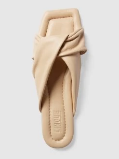 Cinque Pantolette Aus Leder - Beige 11 Cinque Pantolette Aus Leder - Beige -Schuh Traum 8t44qe1k9h34qgqg6p94qk2a8t1l4iqj9op42gqda174kl1l64s52gaealb4mkic6gsk6hqk8p6kgd2ha93mcpho74q3coj16gq6acpk6lgjiohm64qmcohg69hjecpi74p3ap8