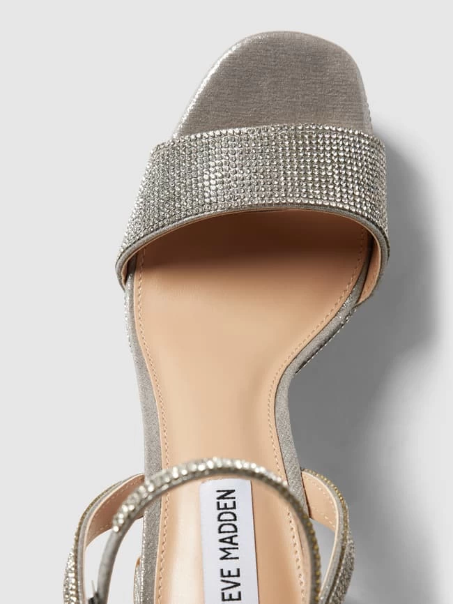 Steve Madden Sandaletten Mit Zierbesatz Modell 'LESSA' - Silber 6 Steve Madden Sandaletten Mit Zierbesatz Modell 'LESSA' - Silber – Bild 4