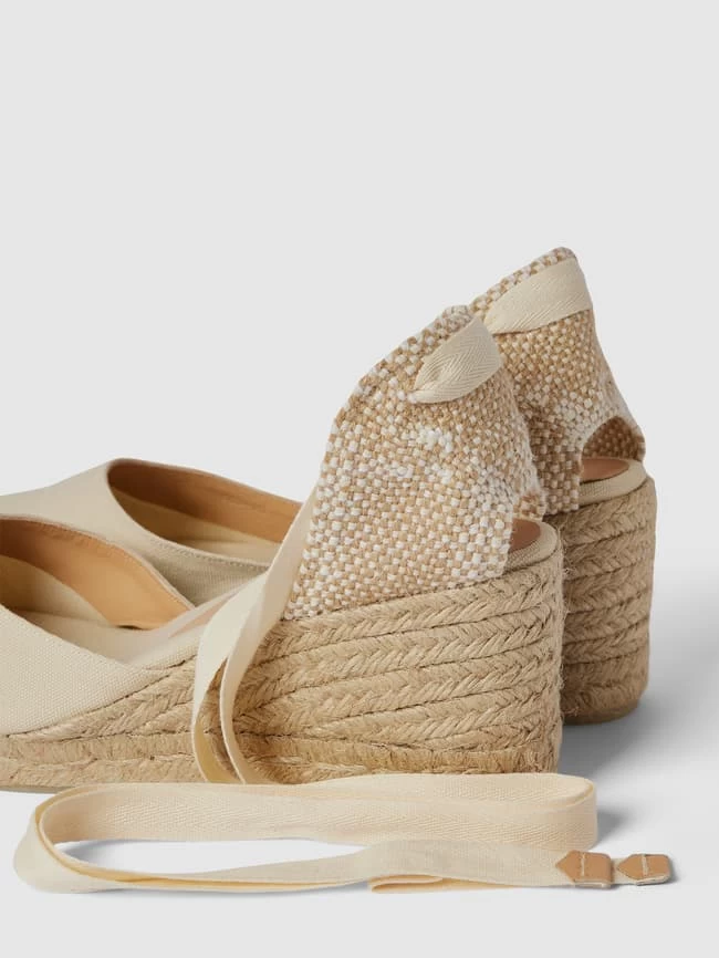 Castañer Wedges Mit Schnürverschluss Modell 'CARINA' - Offwhite 6 Castañer Wedges Mit Schnürverschluss Modell 'CARINA' - Offwhite – Bild 4