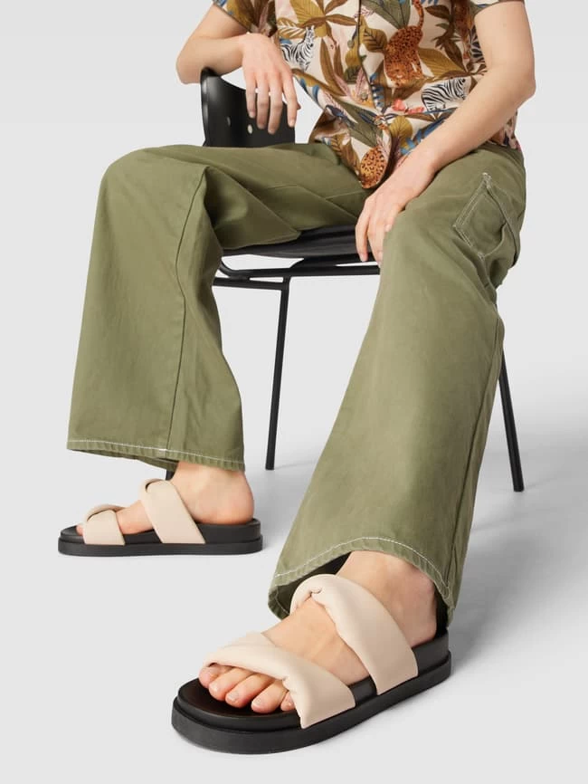 Only Pantoletten In Two-Tone-Machart - Beige 3 Only Pantoletten In Two-Tone-Machart - Beige