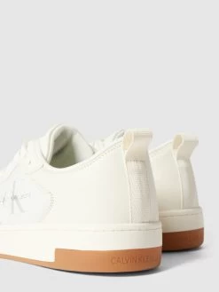Calvin Klein Jeans Sneaker Mit Label-Print Modell 'BASKET' - Offwhite -Schuh Traum 9h632gae6p7kke1kalakqea5a59l0ihjaos4kgi86d4jeha268pk6iq5897kqda6750jidaa691kgea588o30chm6di6cp33c8q3ge9k6lj3ae1o74q32c34cdi66db6cks3gpg