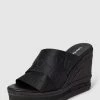 Calvin Klein Jeans Wedges Mit Label-Print - Schwarz 2 Calvin Klein Jeans Wedges Mit Label-Print - Schwarz -Schuh Traum 9l4kehica0pj6k9l697lcc9k9554gc2g994koc9i6114ggic6soj4ghia5akse27a55kki9pa4rkejqb6go64e1mcosj6e1oc9ijcdpk6kq3ao9o6lh68cj6coqj8cj46cq62d8