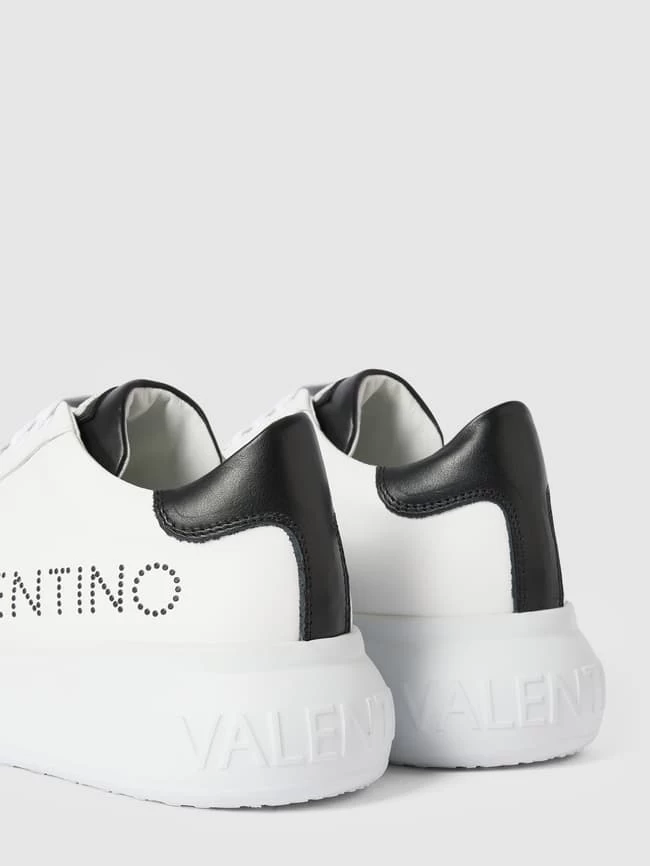Valentino Sneaker Aus Leder Mit Kontrastbesätzen Modell 'BOUNCE' - Weiß 4 Valentino Sneaker Aus Leder Mit Kontrastbesätzen Modell 'BOUNCE' - Weiß – Bild 2