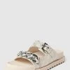 Guess Pantoletten Mit Zierkette Modell 'FATEMA' - Beige -Schuh Traum a17laca4751k6lif6524akpo65838jal8l7kgda7859k2cal99942kal9p64ge2i90skgiae8kq4kgq26l3mcpho6koj8ob2c4pm4c1k6dhj8e32c5hm4c1h71h36cj36ti62c8