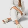 UGG Sandalen Mit Label-Details Modell 'FLUFF YEAH' - Hellrosa -Schuh Traum aorjalhm6kqk8cpk698lciifah1jchi2957l8e287123ej1oa8rkghik68rk8liaal2l0hie95aj8li38d3mac9lcco6ap9j6hh6ae9kcoqj8ohmccsmccpochj32chhc9h34e0
