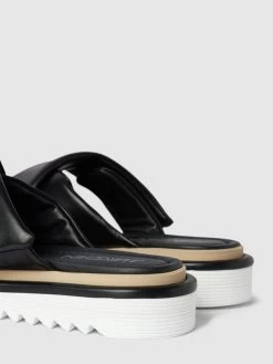 Marc Cain Bags & Shoes Pantoletten Mit Breiten Riemen - Schwarz -Schuh Traum ap14eja564pj6dho68s32ka56d5kihiaalakogqcalak4i2f8p0kqjqjal9kmia48crj4ki390q3gl26753m4oppcoq36p1n6sqm8c9kcooj6ohl60o34pho6soj8pj16gqmcdo